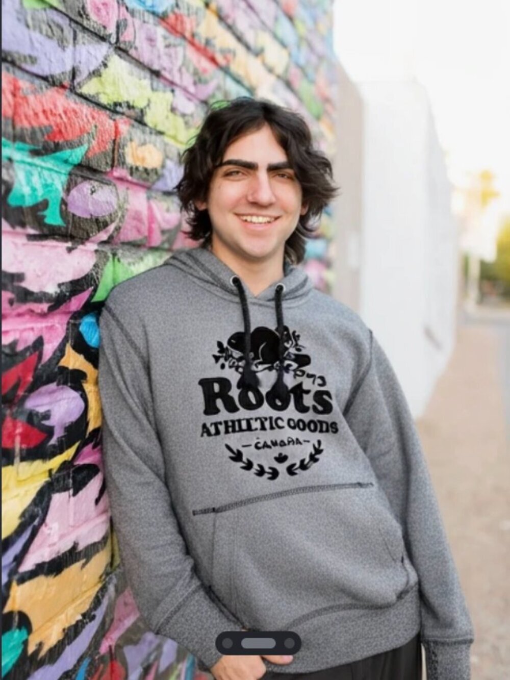 Roots Canada Athletic Goods Graphic Hoodie Mens S Gray Pullover Kangaroo Pocket